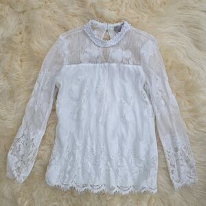 Delicate White Lace Long-Sleeve White Blouse Ultra Pink Small Top